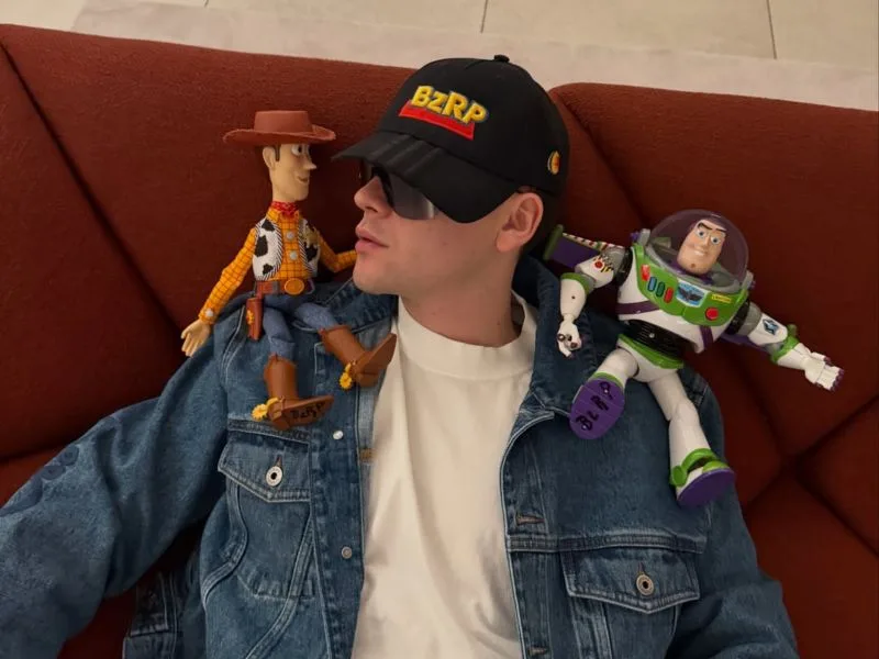 Bizarrap debuta en el cine con un papel en Toy Story 5 junto a Bad Bunny