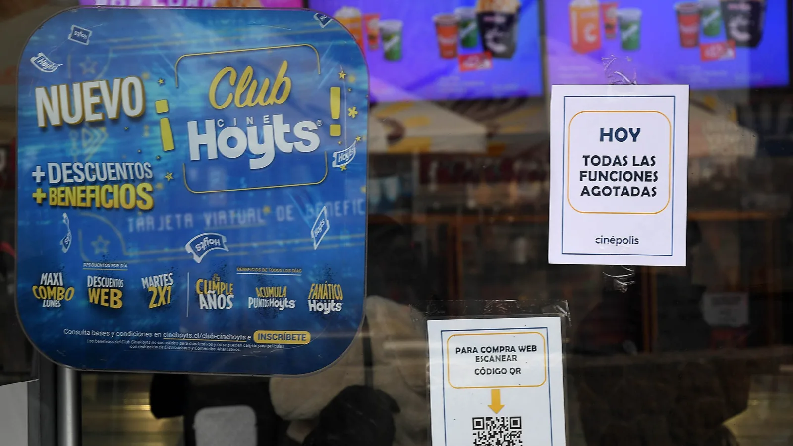 El cine chileno no es un fenómeno solo internacional, gana público en salas locales
