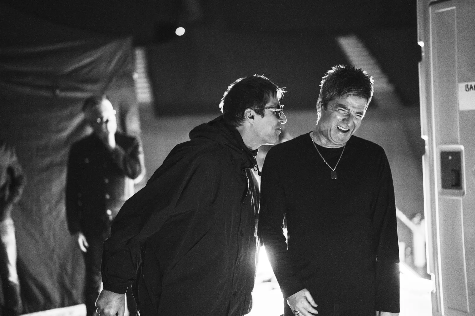 El documental de la reunión de Oasis llegará primero a cines y luego a Disney+