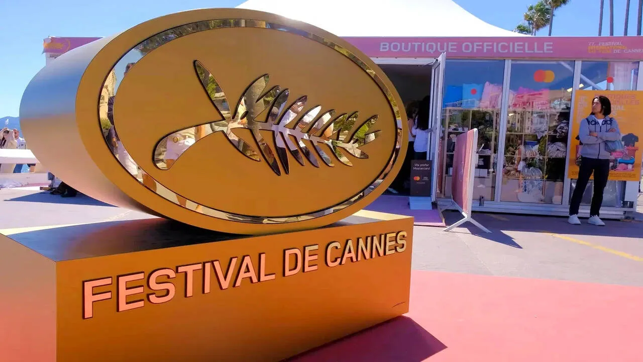 La realidad de las películas indianas en el Festival de Cannes: selección oficial versus mercado