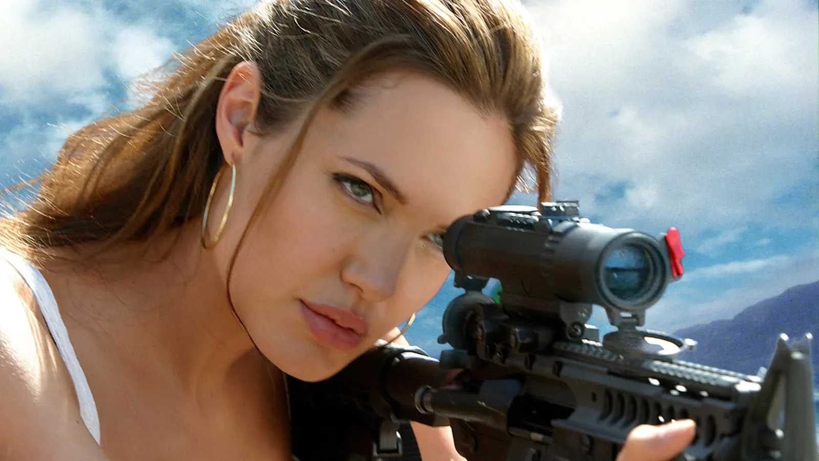 Netflix estrena "Sr. y Sra. Smith", la comedia de acción que consolidó a Angelina Jolie